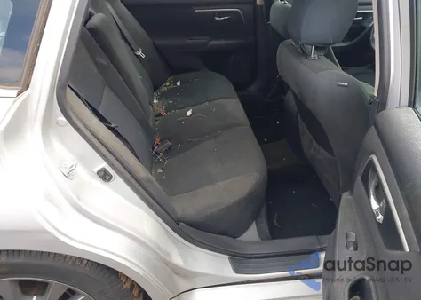 2015 Nissan Altima 2.5 S z USA, uszkodzony, nr VIN 1N4AL3AP6FN351134